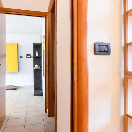 Colorful Flat With Terrace & Parking Apartment *