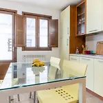 Guesthost - Colorful Flat With Terrace & Parking Lecce