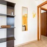 Guesthost - Colorful Flat With Terrace & Parking