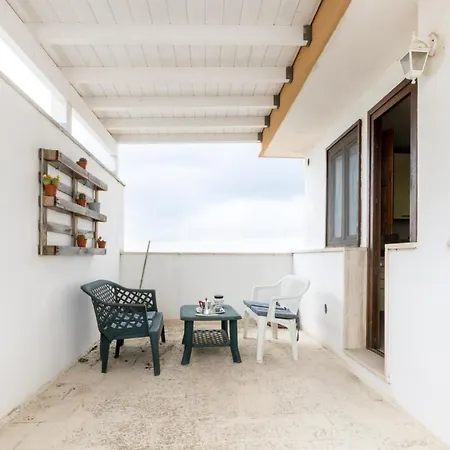 Appartement Colorful Flat With Terrace & Parking *